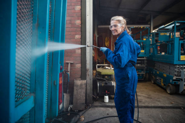 Best Sidewalk Pressure Washing  in Mount Clemens, MI